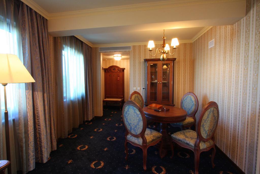 Pensjonat Efir 4*